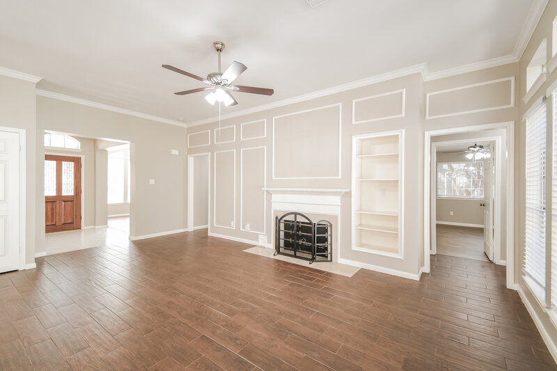 2,585/Mo, 1920 Morning Tide Ln League City, TX 77573 Living Room View 3