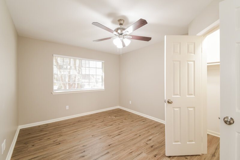 2,585/Mo, 1920 Morning Tide Ln League City, TX 77573 Bedroom View 3