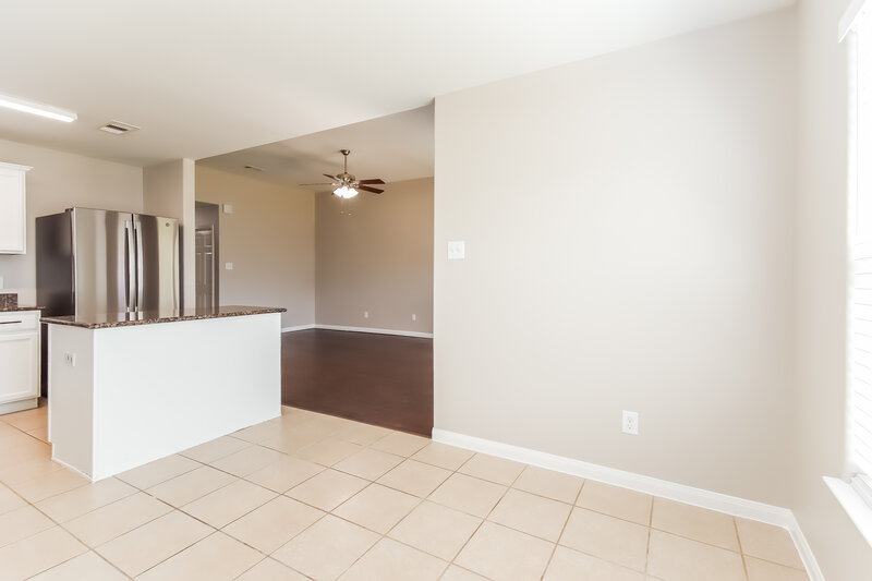 1,875/Mo, 12127 Clara Ln Pinehurst, TX 77362 Dining Room View