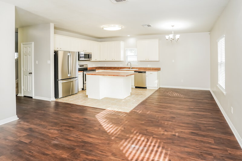 2,345/Mo, 21138 Molasses Meadow Ln Tomball, TX 77375 Dining Room View