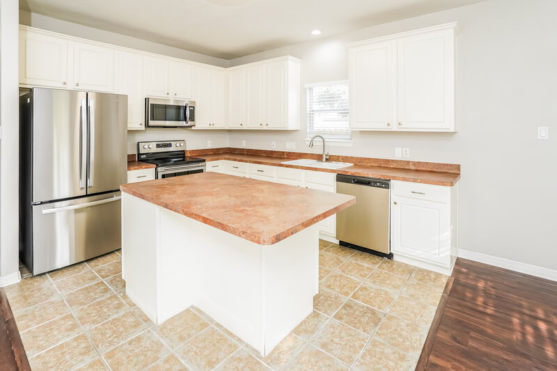 2,345/Mo, 21138 Molasses Meadow Ln Tomball, TX 77375 Kitchen View