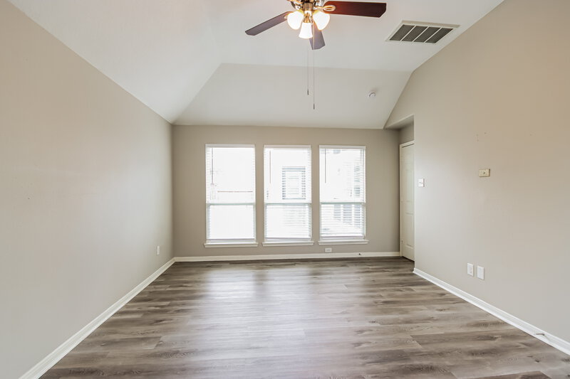 2,185/Mo, 17314 Cricket Mill Dr Humble, TX 77346 Main Bedroom View 2