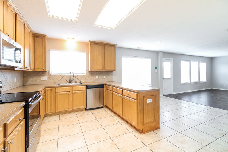 3,470/Mo, 12002 Clear Brook Oak St Houston, TX 77089 Kitchen View