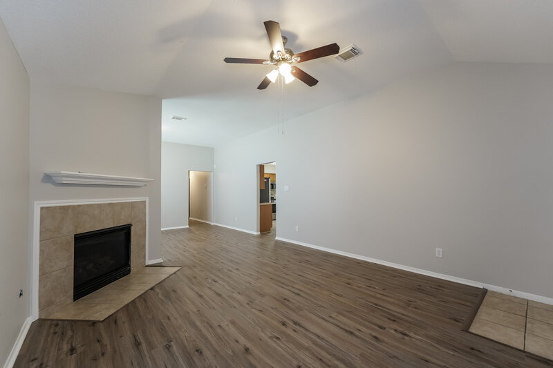 1,890/Mo, 21002 Foxwood Glen Ln Humble, TX 77338 Living Room View 3
