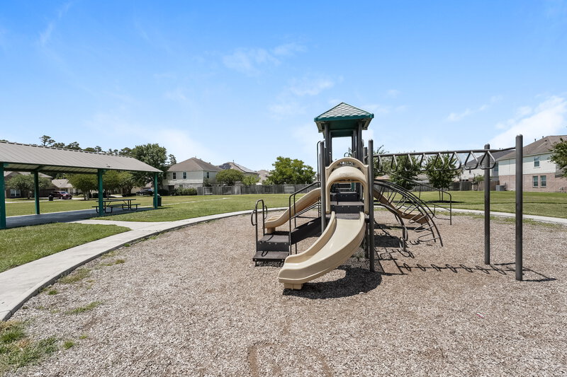 1,890/Mo, 21002 Foxwood Glen Ln Humble, TX 77338 Exterior View 5