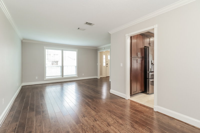 2,320/Mo, 2314 Parkview Dr Pearland, TX 77581 Dining Room View