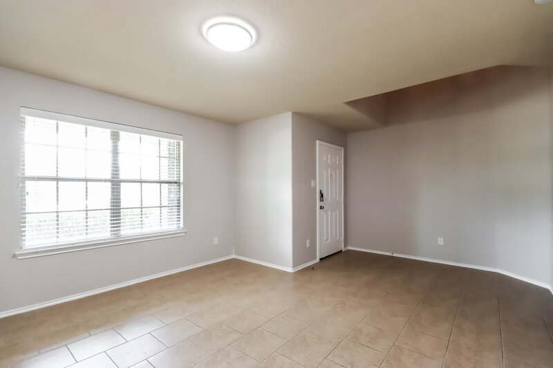 2,655/Mo, 19154 Shire Horse Blvd Porter, TX 77365 Sitting Room View