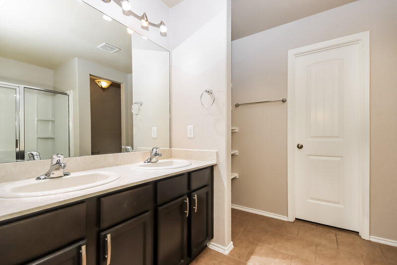 2,655/Mo, 19154 Shire Horse Blvd Porter, TX 77365 Main Bathroom View
