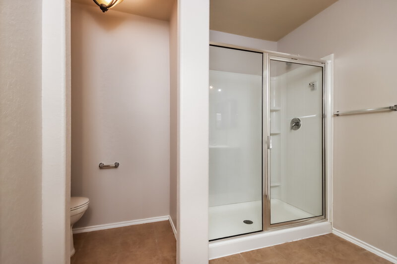 2,655/Mo, 19154 Shire Horse Blvd Porter, TX 77365 Main Bathroom View 2