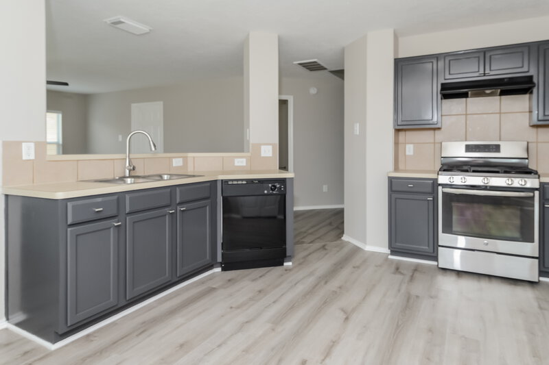 2,495/Mo, 7318 Cypress Prairie Dr Cypress, TX 77433 Kitchen View 2