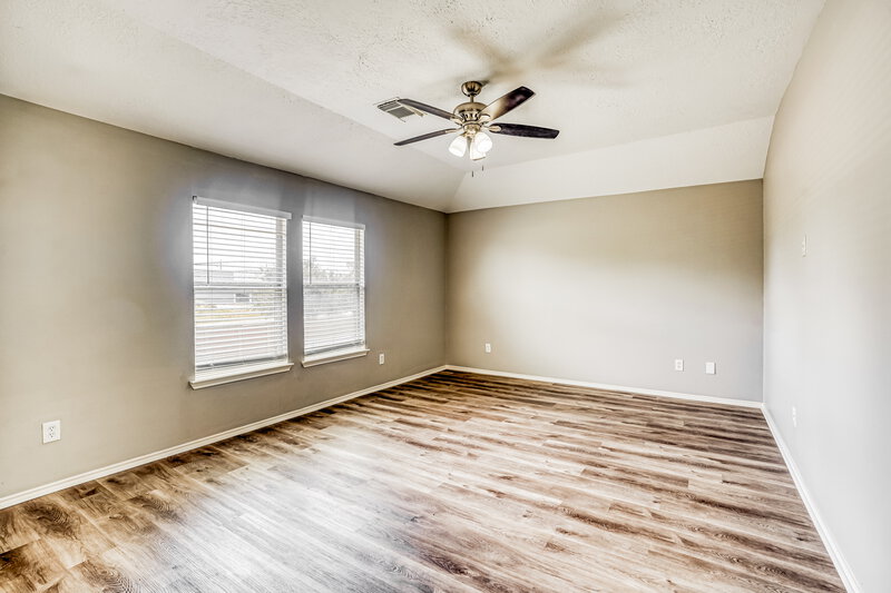 2,450/Mo, 7318 Cypress Prairie Dr Cypress, TX 77433 Main Bedroom View