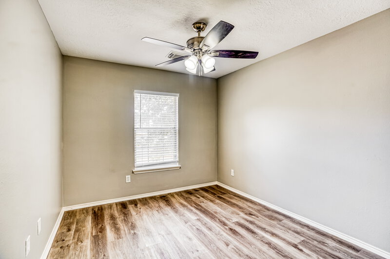 2,450/Mo, 7318 Cypress Prairie Dr Cypress, TX 77433 Bedroom View 2