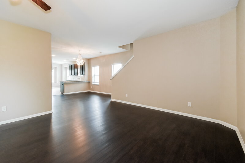 2,230/Mo, 5115 Misty Ln Bacliff, TX 77518 Living Room View 2