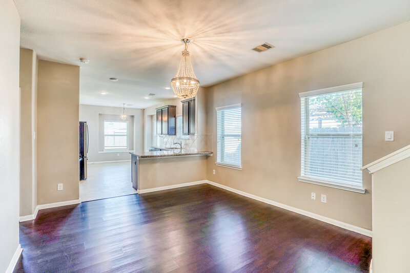 2,230/Mo, 5115 Misty Ln Bacliff, TX 77518 Dining Room View