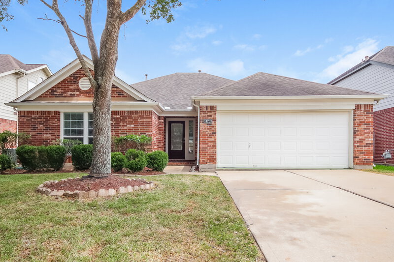 2,325/Mo, 14203 Spring Knoll Ln Rosharon, TX 77583 External View