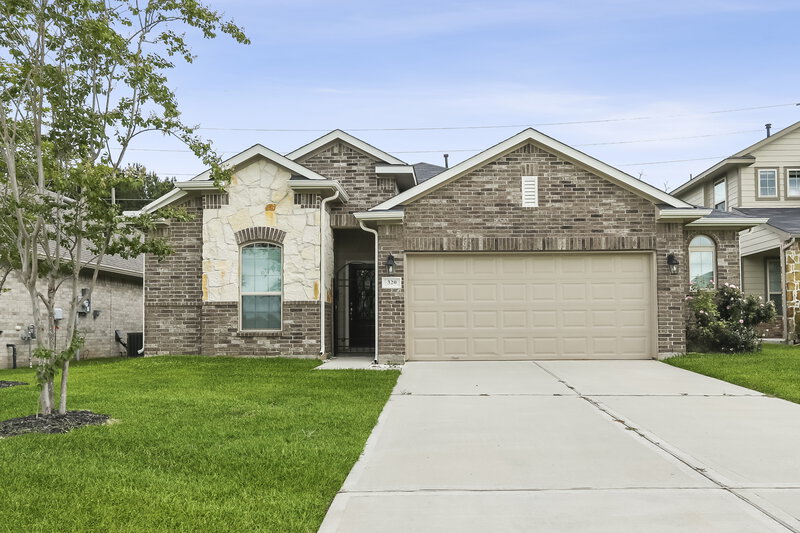 2,100/Mo, 320 Terra Vista Cir Montgomery, TX 77356 External View