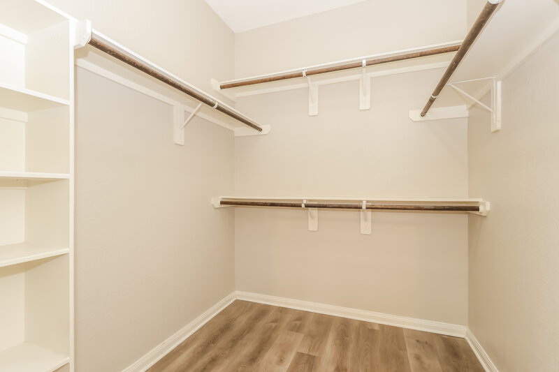 2,375/Mo, 320 Terra Vista Cir Montgomery, TX 77356 Walk In Closet View