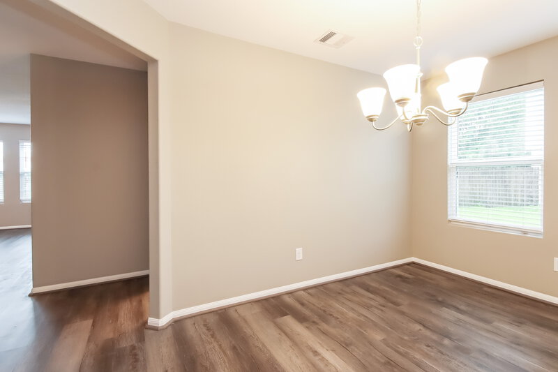 2,020/Mo, 9822 Climbing Tree St Conroe, TX 77385 Dining Room View
