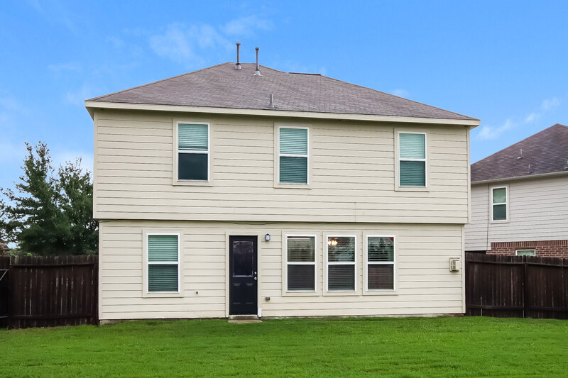 2,020/Mo, 9822 Climbing Tree St Conroe, TX 77385 Rear View