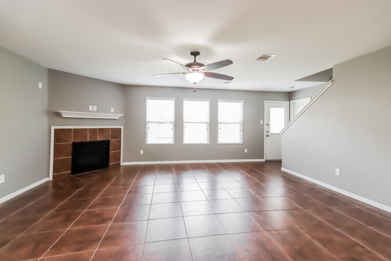 2,135/Mo, 16826 Accolade Way Conroe, TX 77385 Living Room View
