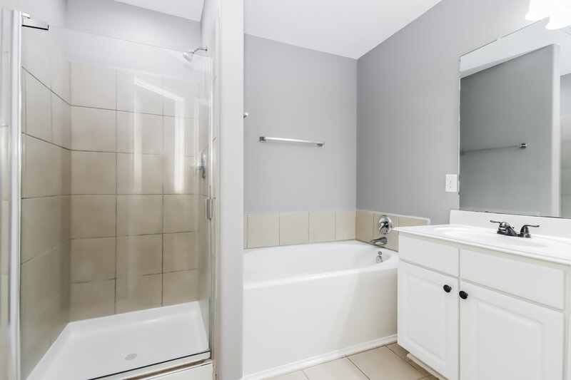 2,135/Mo, 16826 Accolade Way Conroe, TX 77385 Bathroom View 2