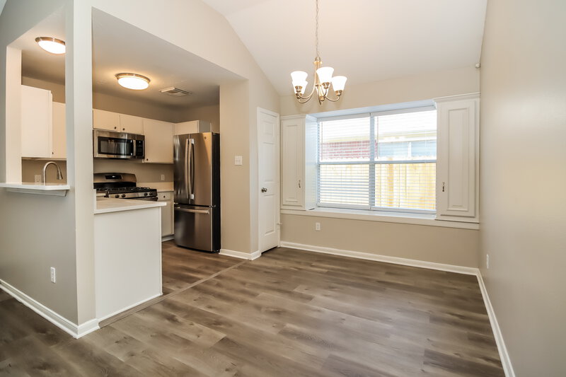 2,030/Mo, 116 Bristol Bend Ln Dickinson, TX 77539 Dining Room View