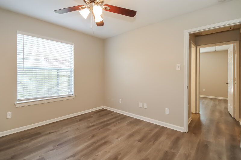 2,030/Mo, 116 Bristol Bend Ln Dickinson, TX 77539 Bedroom View