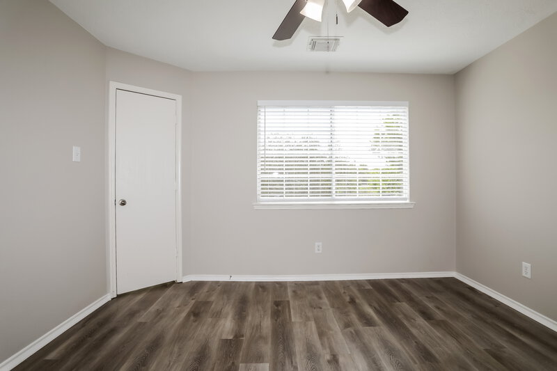 1,945/Mo, 33103 Cottonwood Bnd Magnolia, TX 77354 Bedroom View