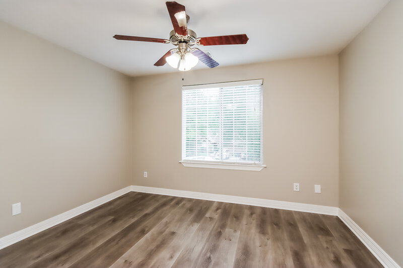 2,335/Mo, 409 Robinwood Dr Spring, TX 77386 Bedroom View