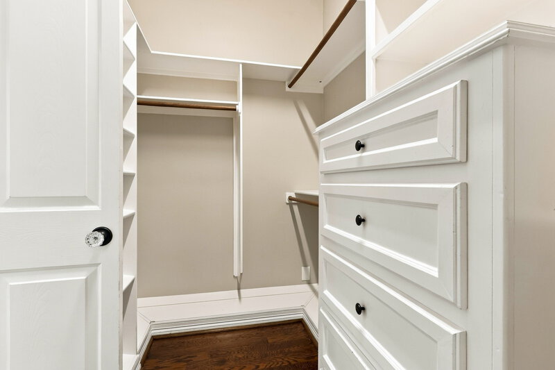 2,445/Mo, 409 Robinwood Dr Spring, TX 77386 Walk In Closet View