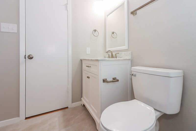 1,780/Mo, 15818 Gatebriar Dr Missouri City, TX 77489 Bathroom View
