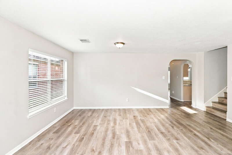 2,240/Mo, 16951 Watering Oaks Ln Houston, TX 77083 Dining Room View