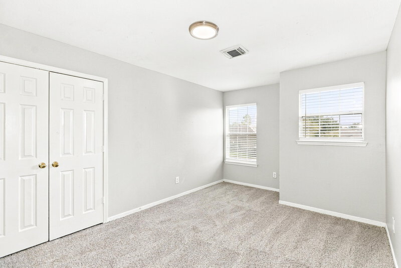 2,240/Mo, 16951 Watering Oaks Ln Houston, TX 77083 Bedroom View 3