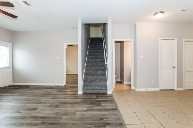 2,510/Mo, 12027 Fairquarter Ln Pinehurst, TX 77362 Living Room View 2