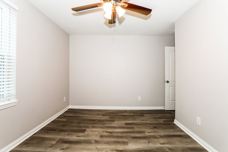 2,510/Mo, 12027 Fairquarter Ln Pinehurst, TX 77362 Bedroom View 3