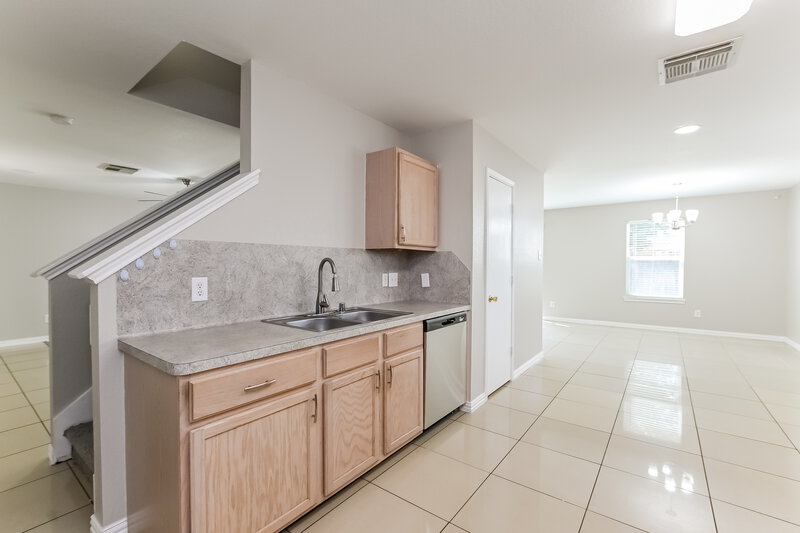 2,210/Mo, 12510 Aarons Way Dr Houston, TX 77066 Kitchen View