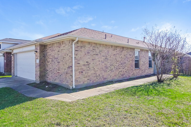 1,720/Mo, 7457 Parkland Manor Dr Cypress, TX 77433 Front View