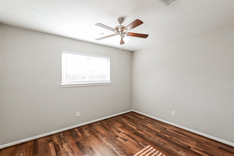 1,720/Mo, 7457 Parkland Manor Dr Cypress, TX 77433 Bedroom View
