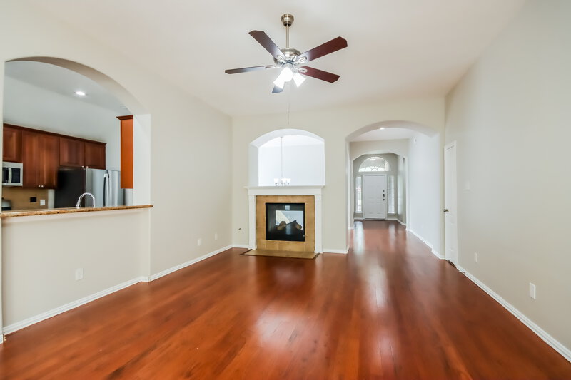 1,930/Mo, 14102 Seagler Springs Ln Houston, TX 77044 Living Room View
