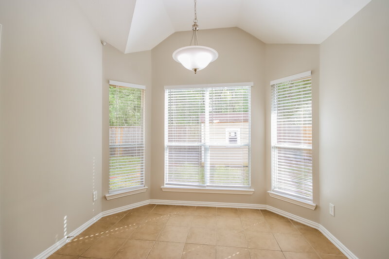 1,930/Mo, 14102 Seagler Springs Ln Houston, TX 77044 Breakfast Nook View