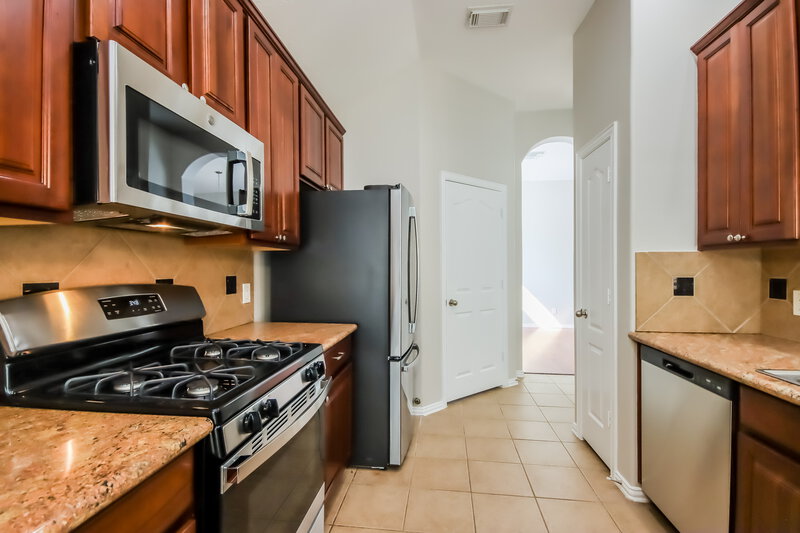 1,930/Mo, 14102 Seagler Springs Ln Houston, TX 77044 Kitchen View