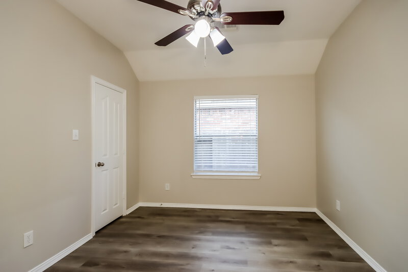 1,930/Mo, 14102 Seagler Springs Ln Houston, TX 77044 Main Bedroom View