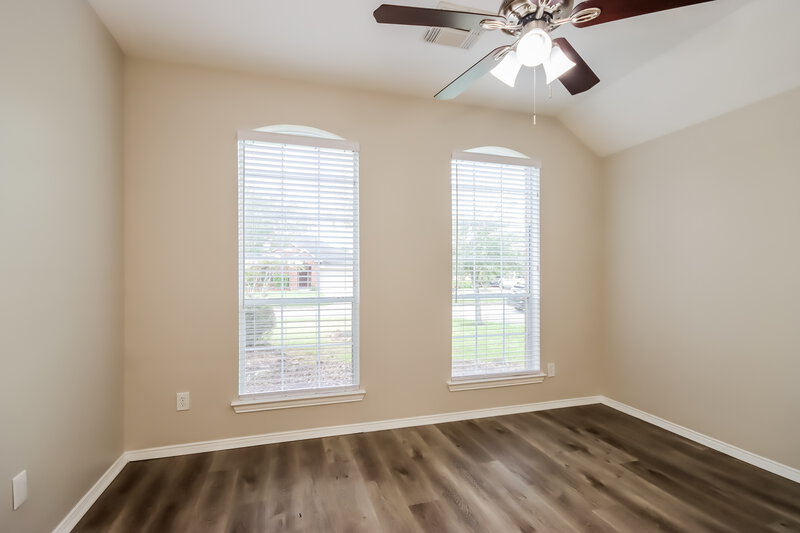 1,930/Mo, 14102 Seagler Springs Ln Houston, TX 77044 Bedroom View 2