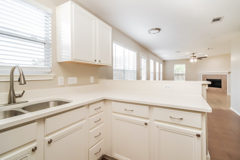 2,340/Mo, 1114 S Teal Estates Cir Fresno, TX 77545 Kitchen View