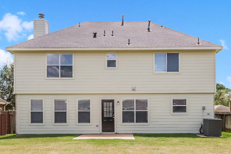 2,340/Mo, 1114 S Teal Estates Cir Fresno, TX 77545 Rear View