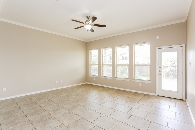 2,620/Mo, 16146 Fairway Creek Cir Crosby, TX 77532 Living Room View 2