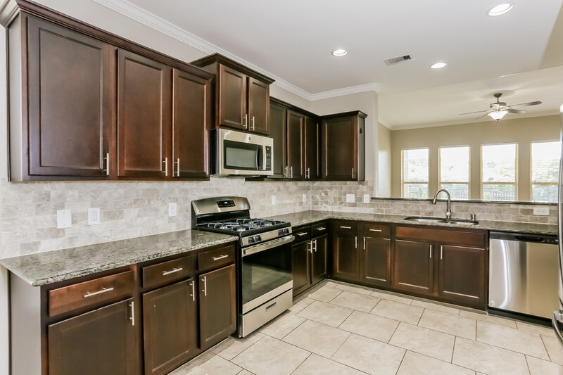 2,620/Mo, 16146 Fairway Creek Cir Crosby, TX 77532 Kitchen View 2