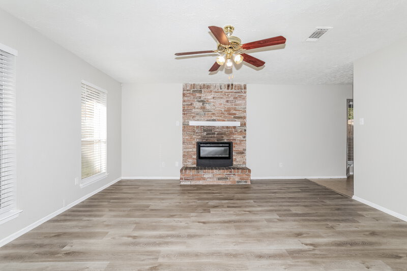 1,710/Mo, 4510 Tylergate Dr Spring, TX 77373 Living Room View