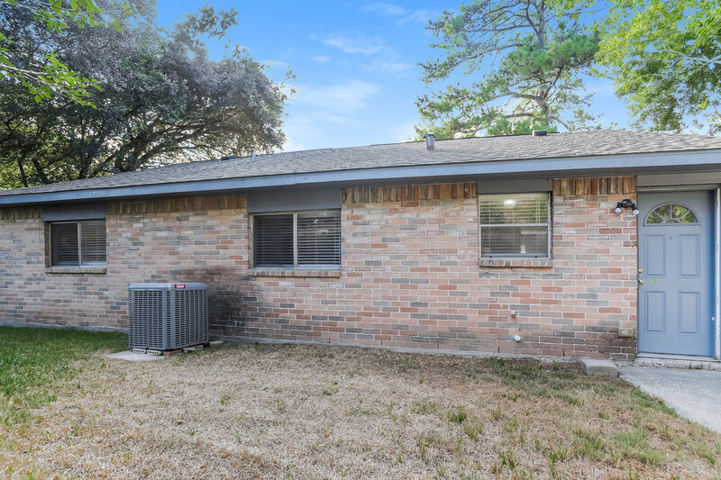 1,710/Mo, 4510 Tylergate Dr Spring, TX 77373 Rear View