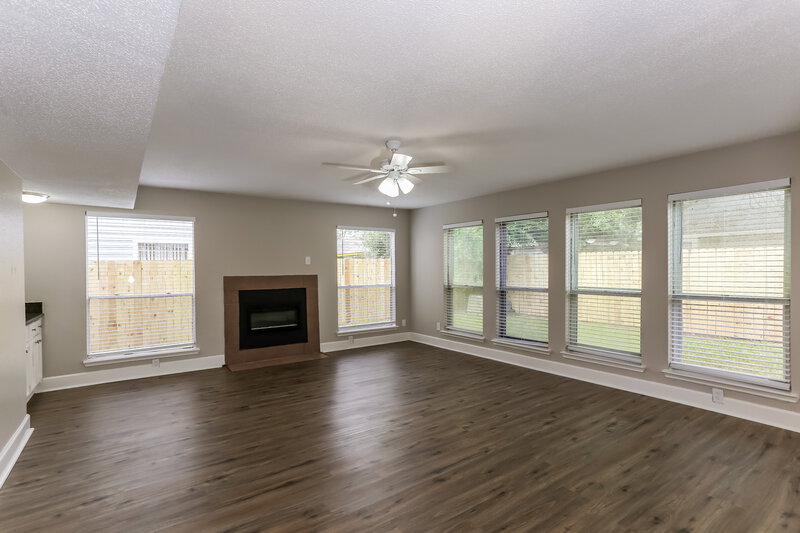 2,145/Mo, 12802 Vitry Ln Houston, TX 77071 Living Room View 2